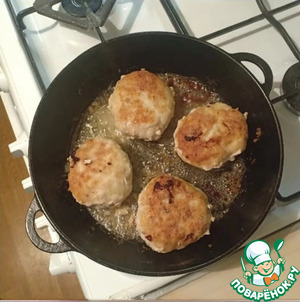 Котлеты в грибном соусе