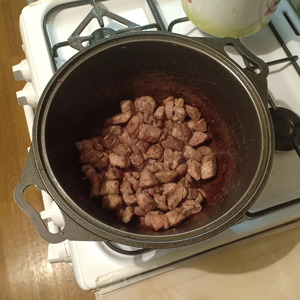 Свинина с фасолью и овощами