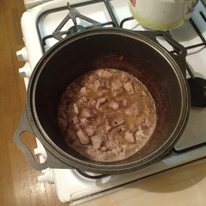 Свинина с фасолью и овощами